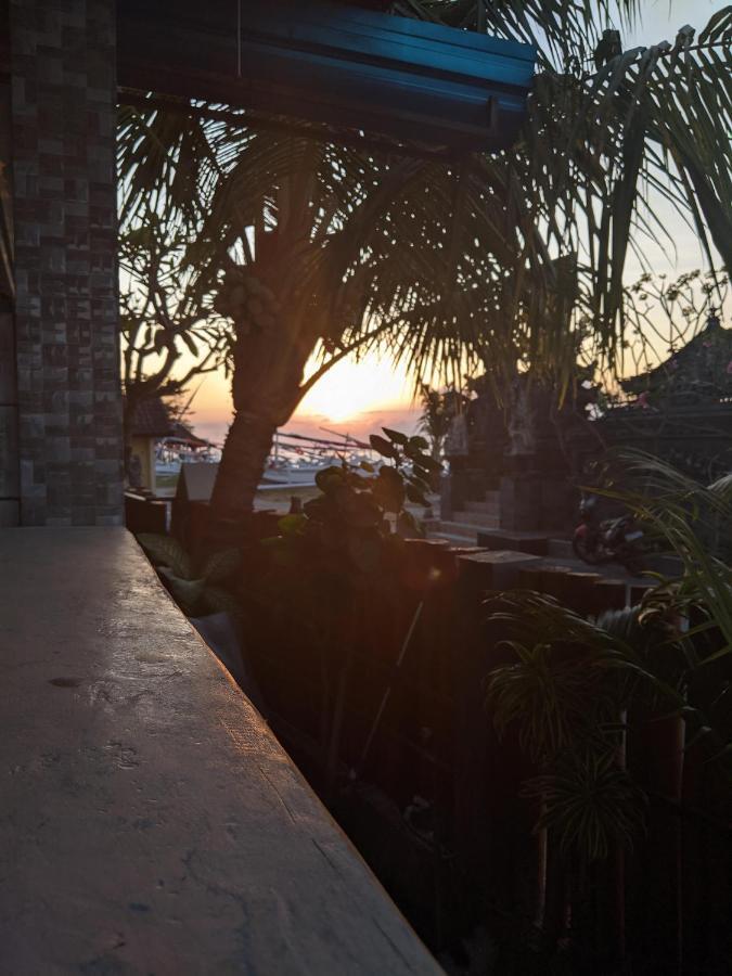 Sarinah Beach - Bistro&Bungalow Batununggul Exterior foto